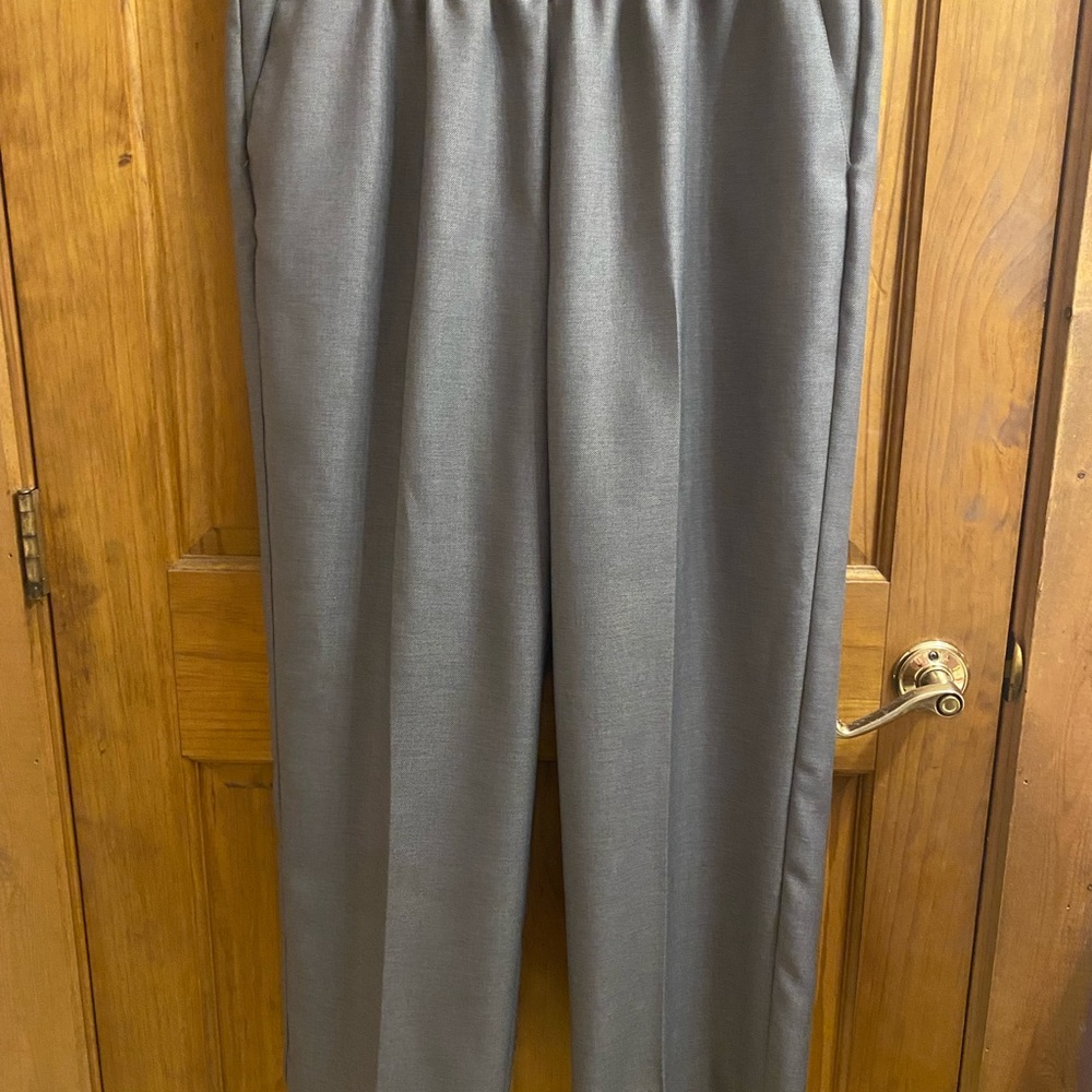 Alfred Dunner Grey slacks - size 16w